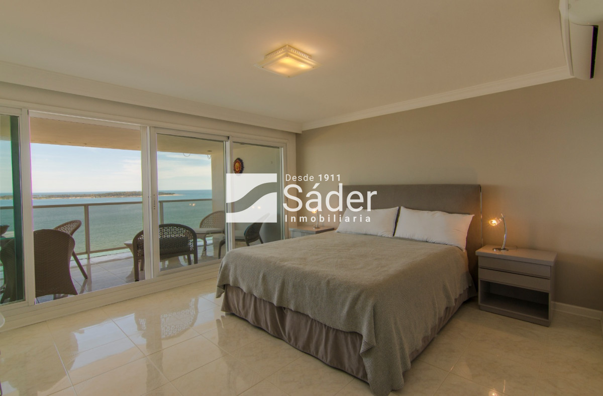 Apartamento ID.3175 - Apartamento en venta Playa Mansa 5 dormitorios
