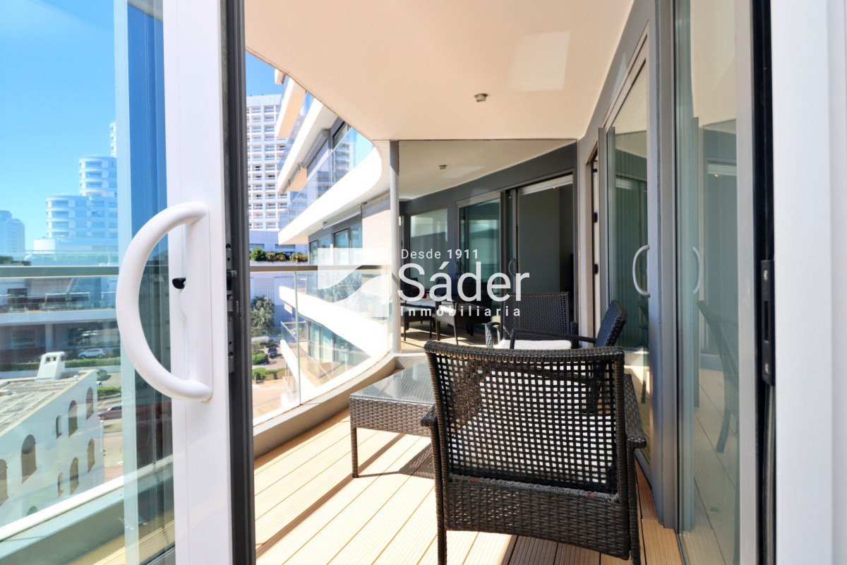 Apartamento ID.4549 - Alquiler de apto 3 dormitorios en suite a Metros de la Mansa, Pda. 3.