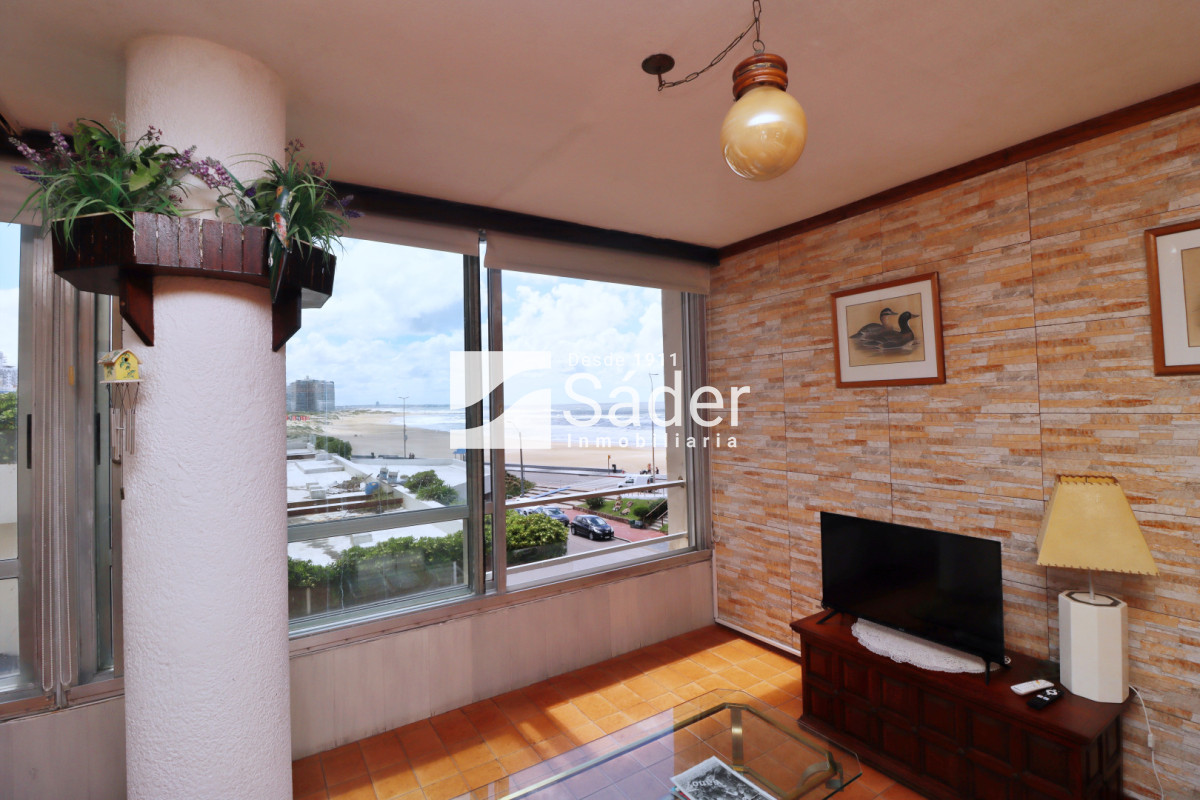 Apartamento ID.4513 - Apto en Av. Gorlero. 1 dormitorio. vista a Playa Brava