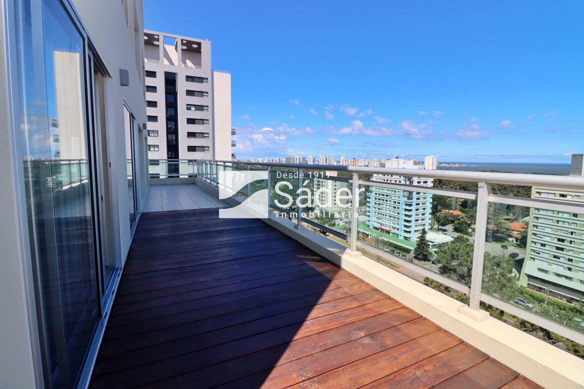 Apartamento ID.4236 - Apto 3 dorm. Parada 14 de mansa. Luminoso y moderno. 