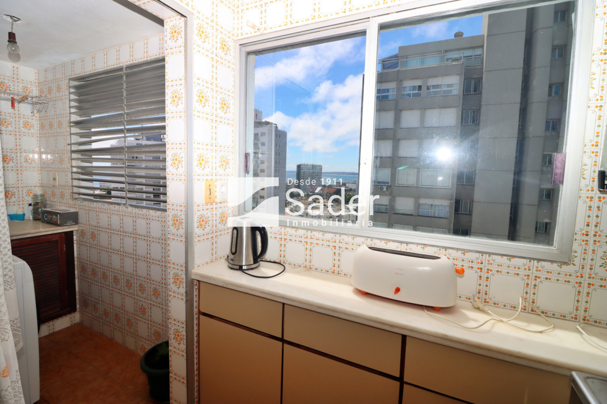 Apartamento ID.4623 - Apartamento frente a Playa Brava. 2 dormitorios. 