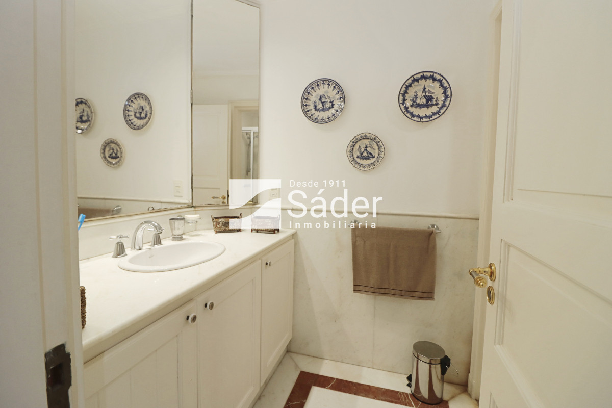 Apartamento ID.4396 - Apartamento de gran tamaño frente al Puerto