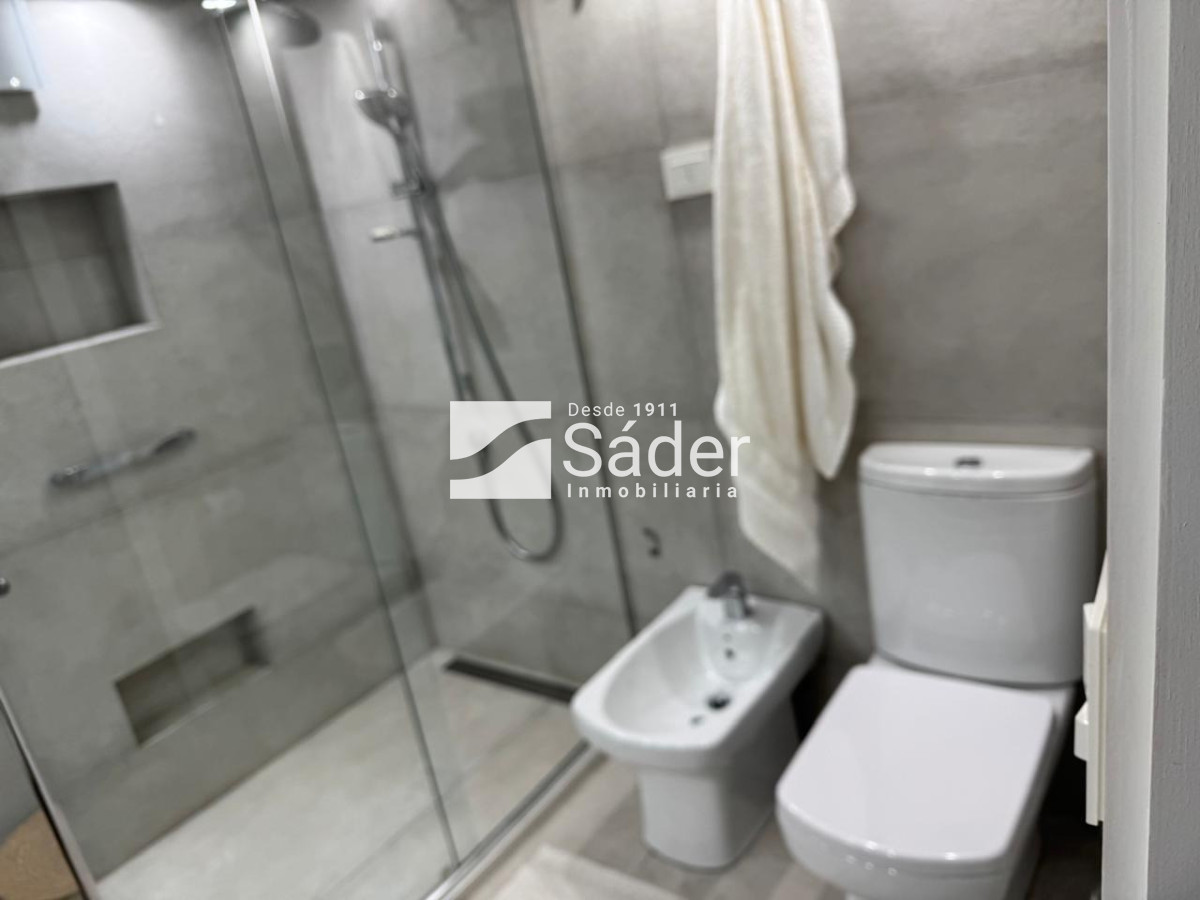 Apartamento ID.4515 - Apto en Alq. Gran Planta Frente al Mar en Playa Mansa 