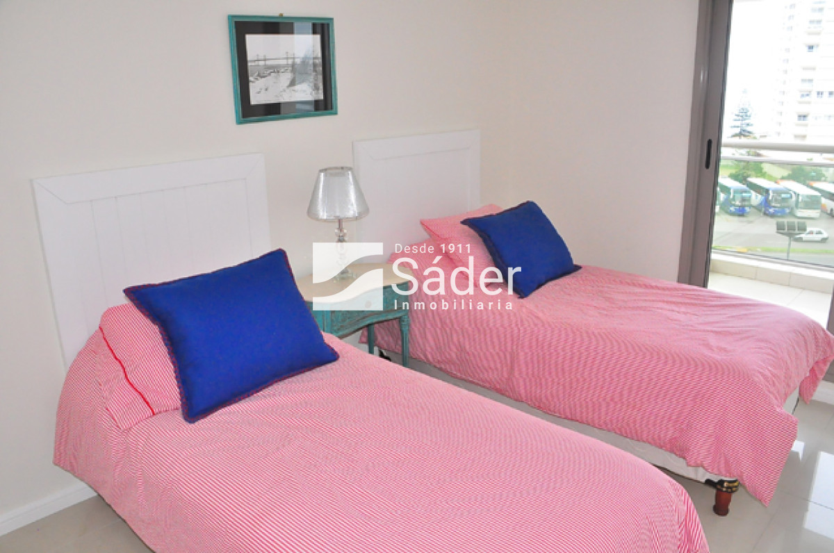 Apartamento ID.3389 - Apartamento en venta Playa Brava 4 dormitorios