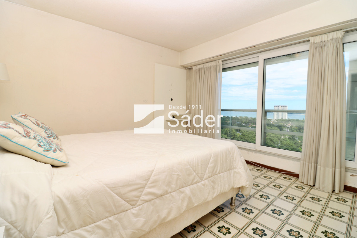 Apartamento ID.4525 - Apartamento 170 m², ideal para los que eligen Punta del Este como hogar