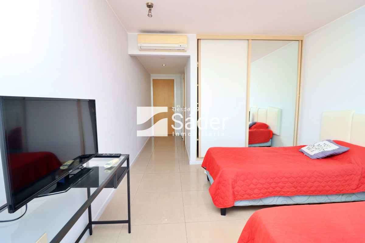 Apartamento ID.4549 - Alquiler de apto 3 dormitorios en suite a Metros de la Mansa, Pda. 3.