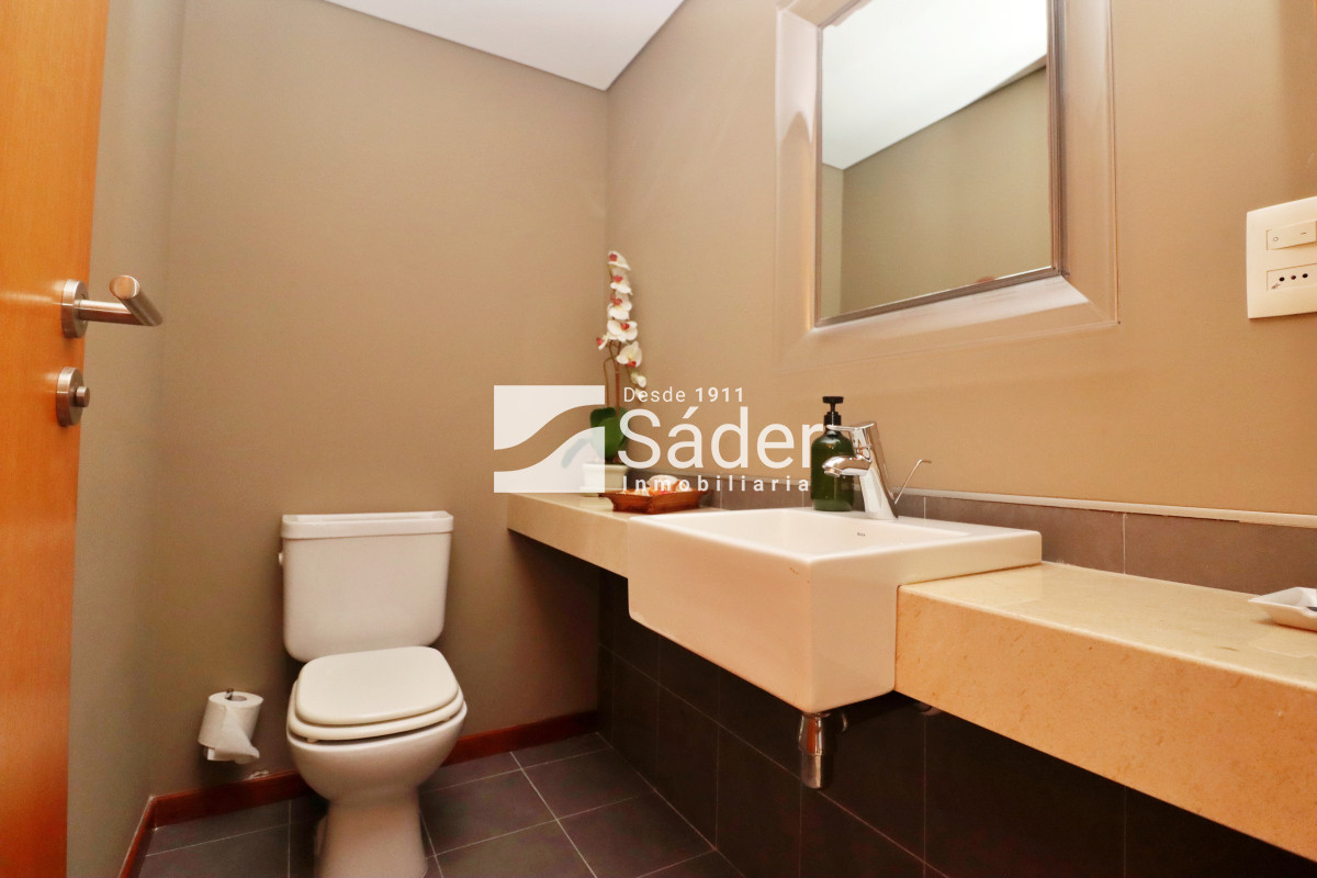 Apartamento ID.4324 - Apto. en alquiler de 3 dorm. frente al mar. 