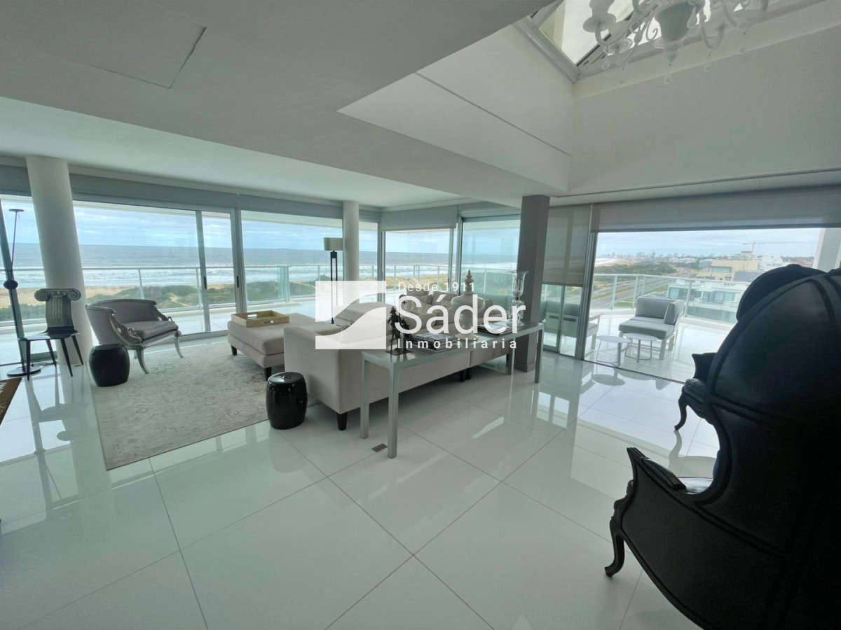 Apartamento ID.3814 - Penthouse de lujo en Playa Brava