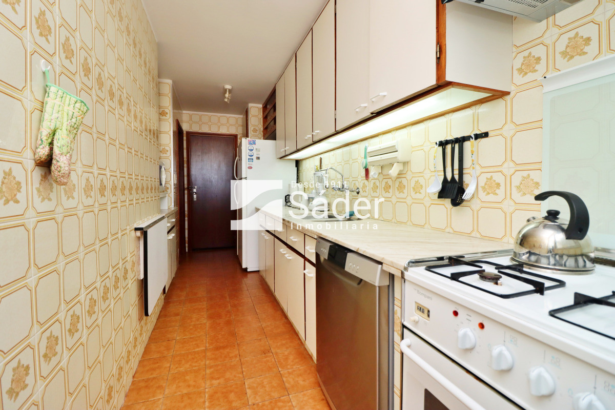 Apartamento ID.4462 - Apartamento en alquiler 3 dormitorios. Playa mansa
