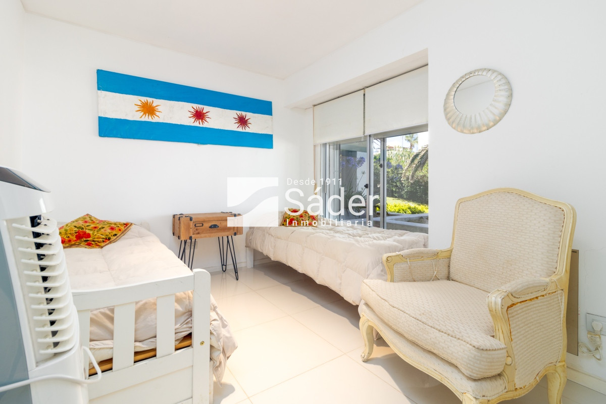 Apartamento ID.1467 - Apartamento en venta y alquiler Peninsula 3 dormitorios