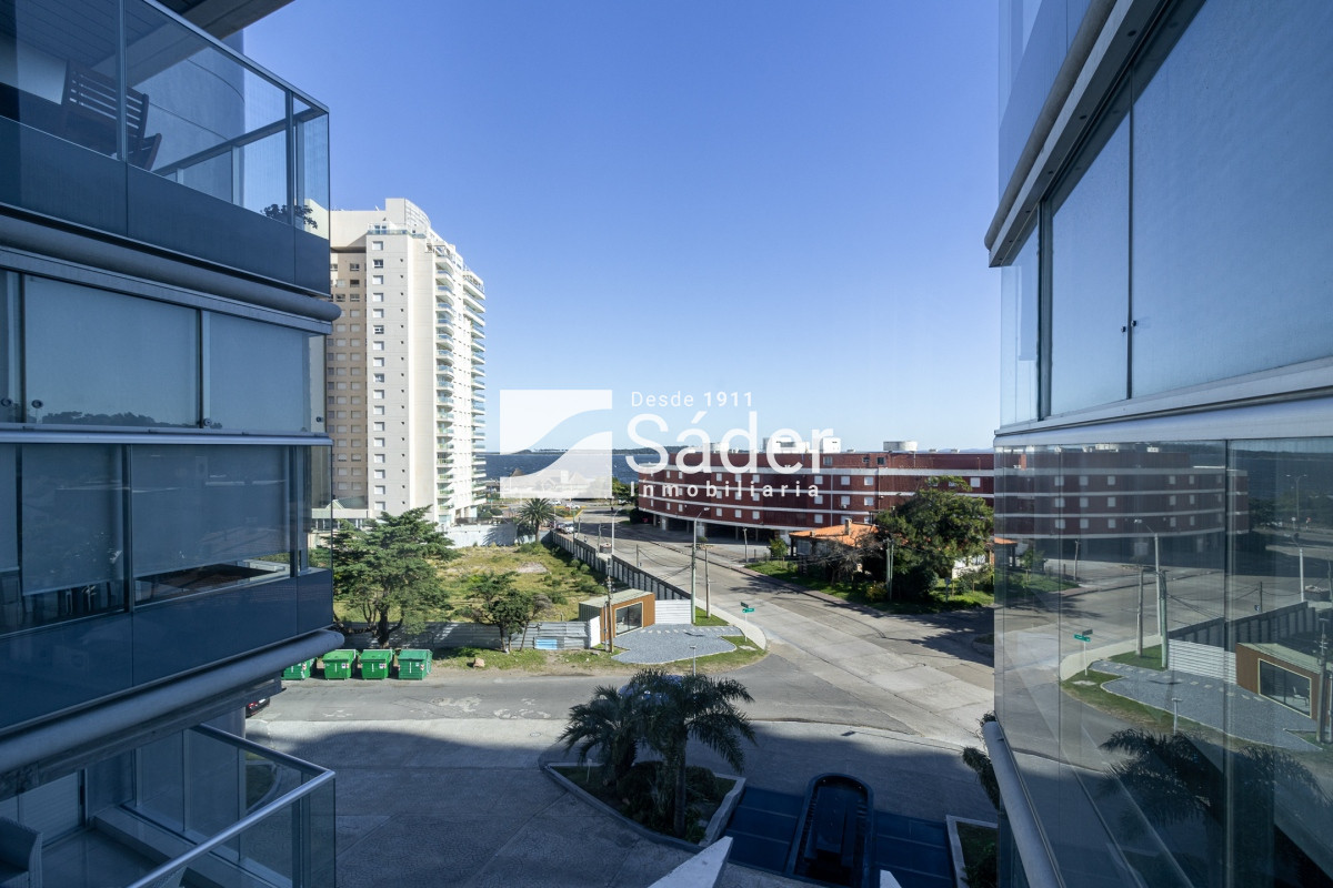 Apartamento ID.3357 - Apartamento en venta Playa Mansa 2 dormitorios