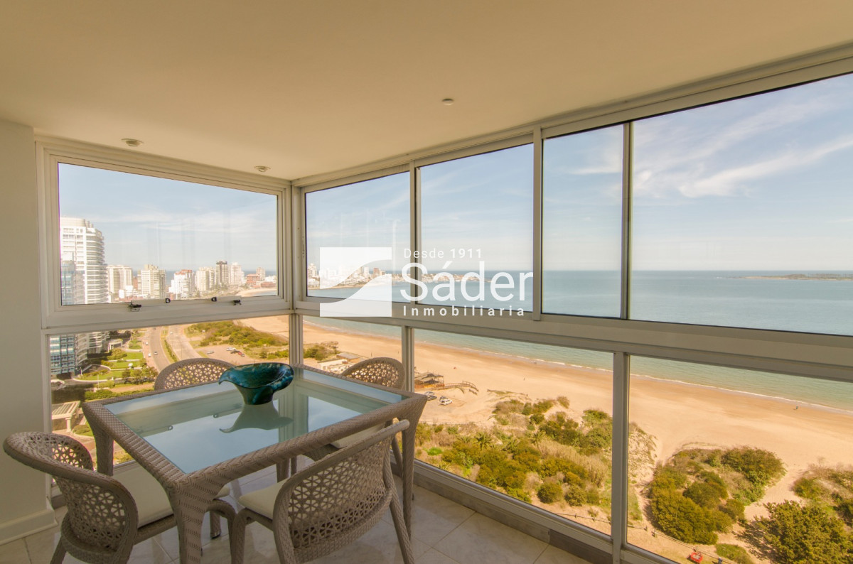 Apartamento ID.3175 - Apartamento en venta Playa Mansa 5 dormitorios