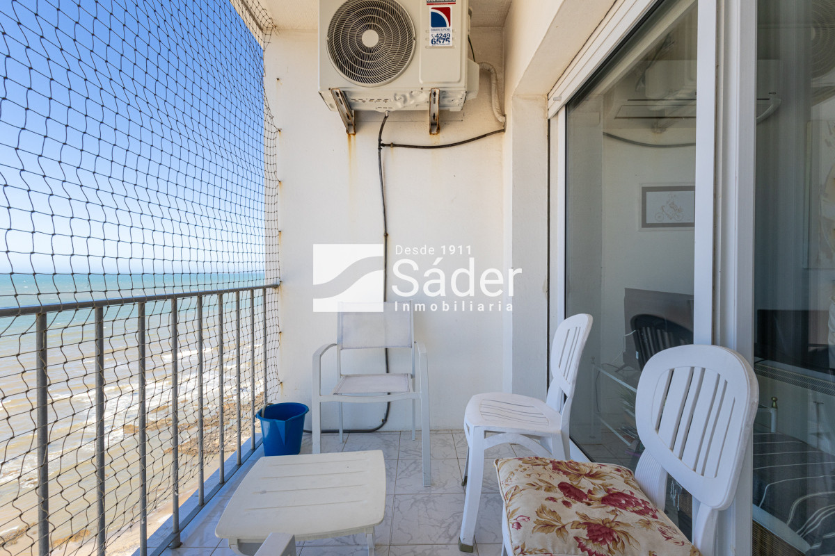 Apartamento ID.3648 - Espectacular apartamento en venta, primera fila frente a la playa El Emir