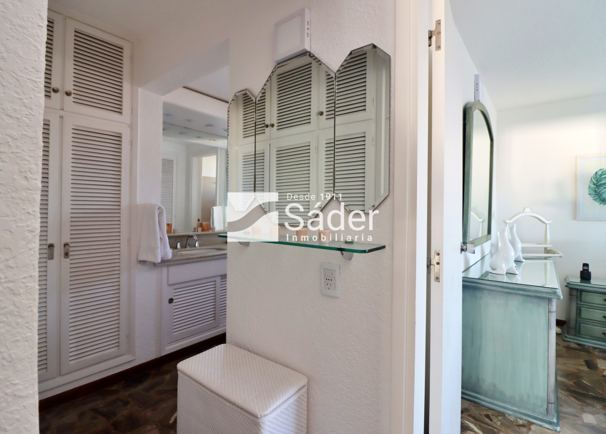 Apartamento ID.4464 - Apto frente al mar en Playa Mansa, pda. 3 