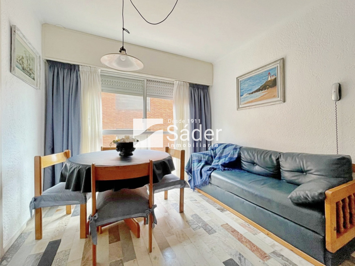 Apartamento ID.4673 - Apto de 2 dormitorios en Alquiler, Península 