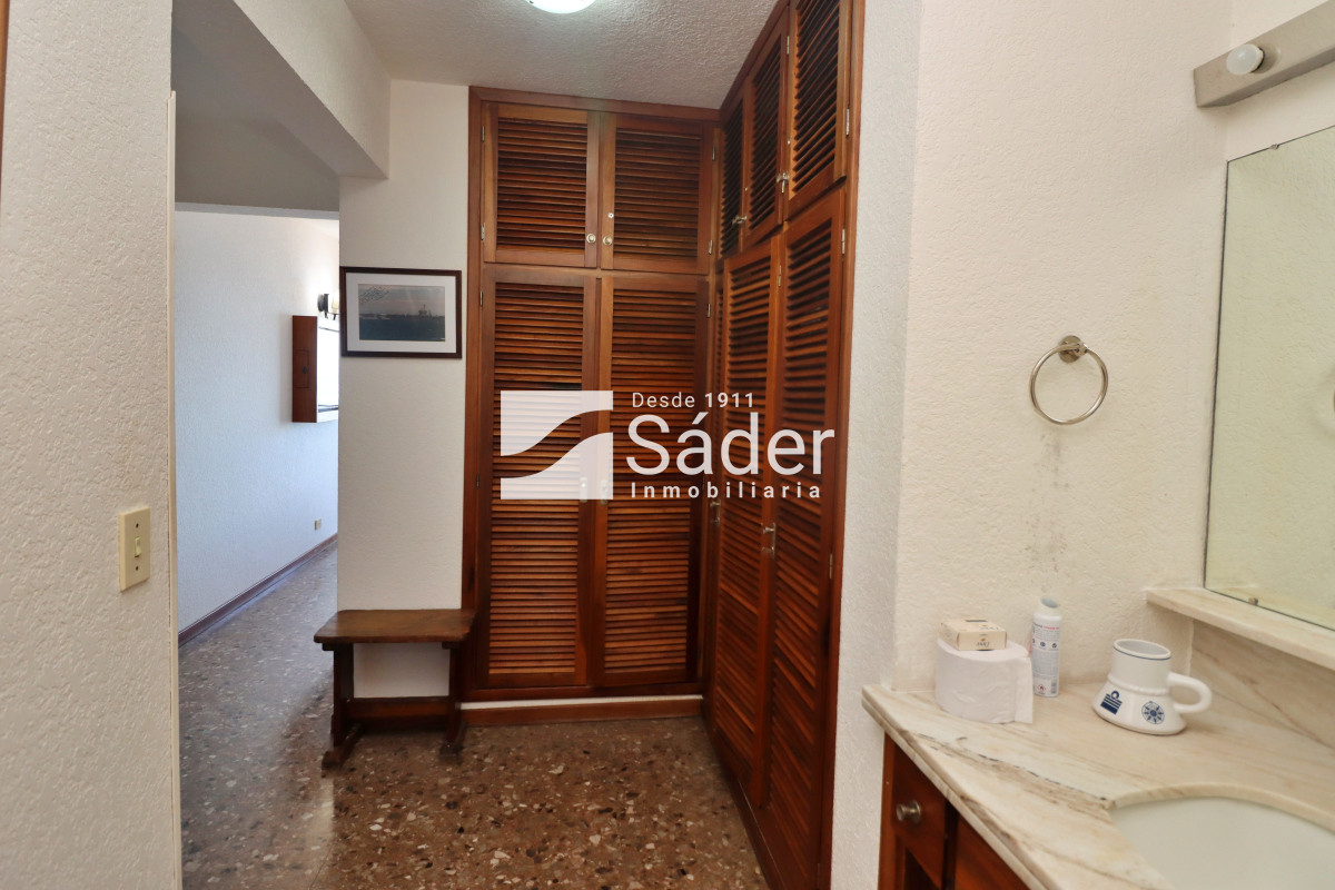 Apartamento ID.4328 - Apto 3 dorm. frente al mar. Parada 2