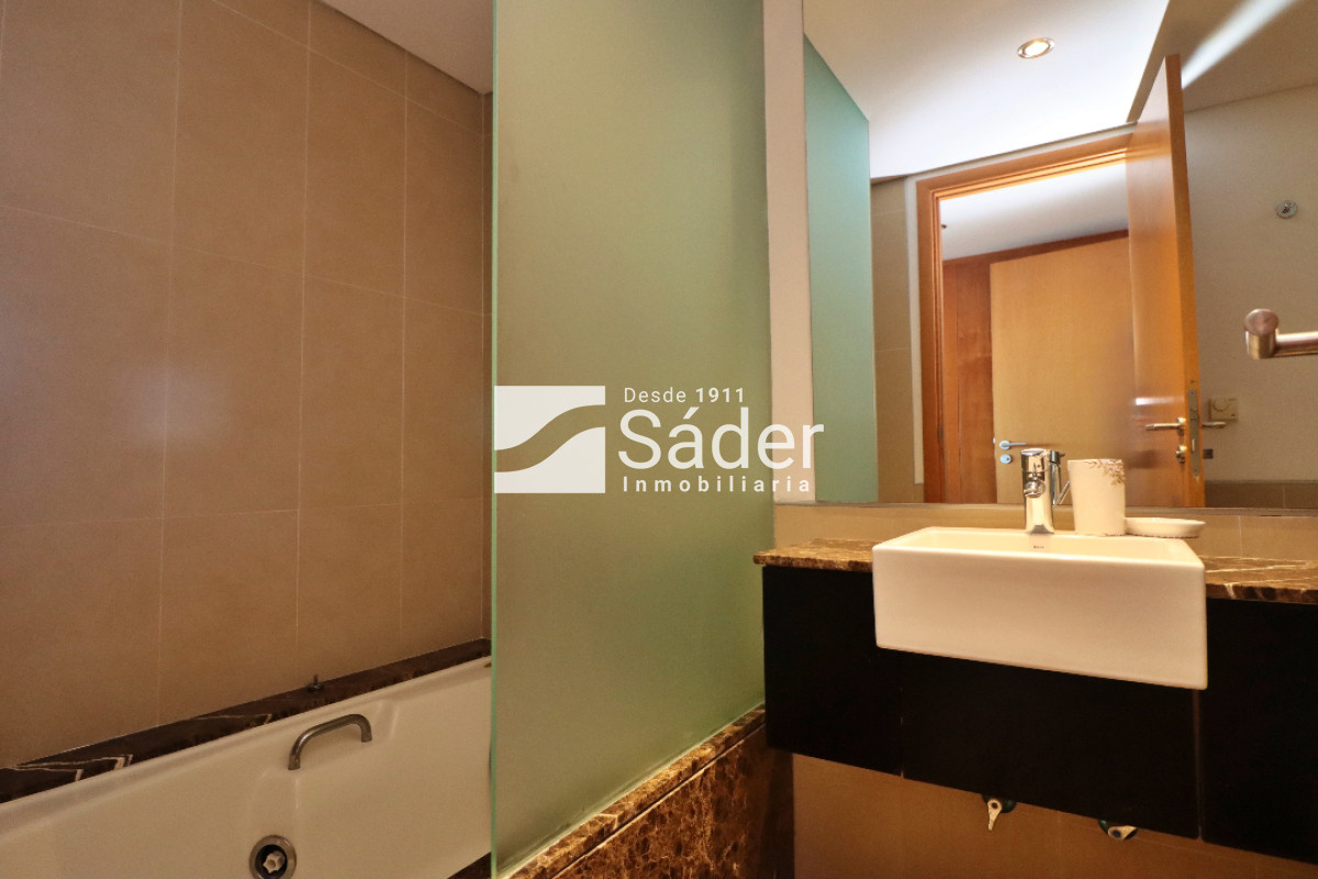 Apartamento ID.4308 - Apto en alquiler de 3 dormitorios. 