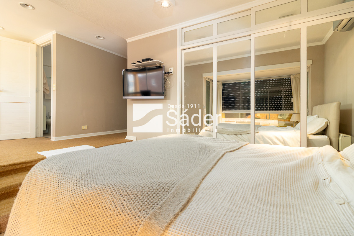 Apartamento ID.3247 - Apartamento en venta y alquiler Peninsula 3 dormitorios