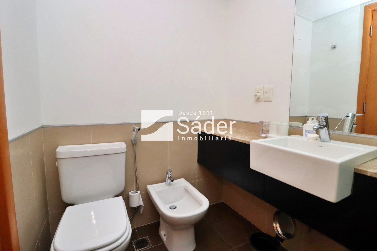 Apartamento ID.4324 - Apto. en alquiler de 3 dorm. frente al mar. 