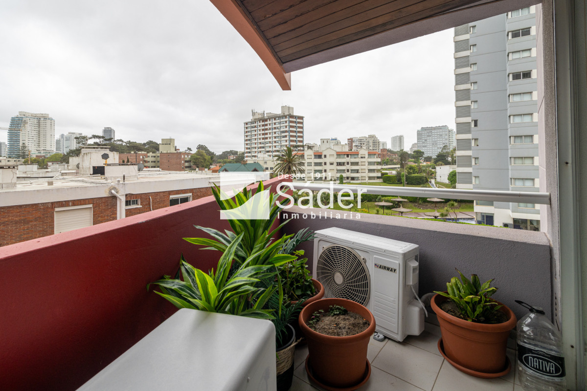 Apartamento ID.3549 - Venta Apartamento de 3 dormitorios