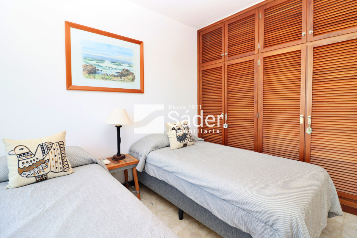 Apartamento ID.4555 - Apto en Alq. 4 dormitorios en Pda. 19 de la Mansa 