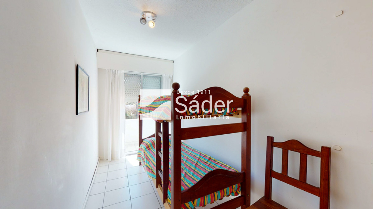 Apartamento ID.330 - Apartamento en venta Playa Mansa 3 dormitorios