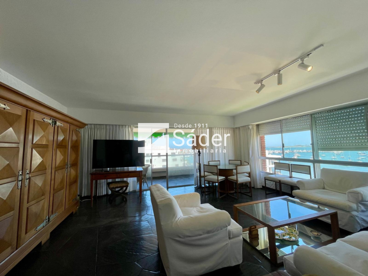 Apartamento ID.4657 - Apartamento en venta y alquiler 4 dormitorios en la península.