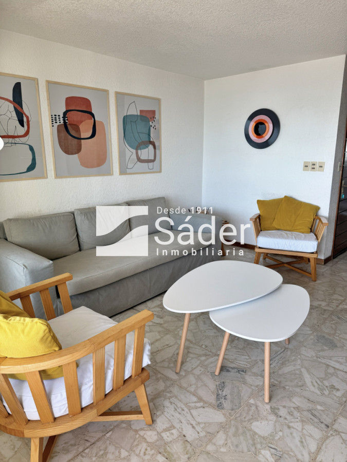 Apartamento ID.3751 - A metros del mar, Parada 19 de Playa Mansa. Alquiler temporal 