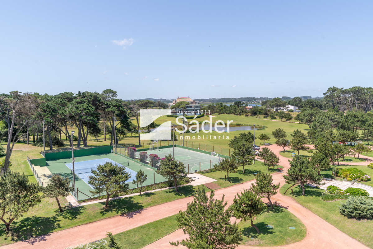 Apartamento ID.3738 - Venta de Penthouse 3 DORMITORIOS con vista al mar.