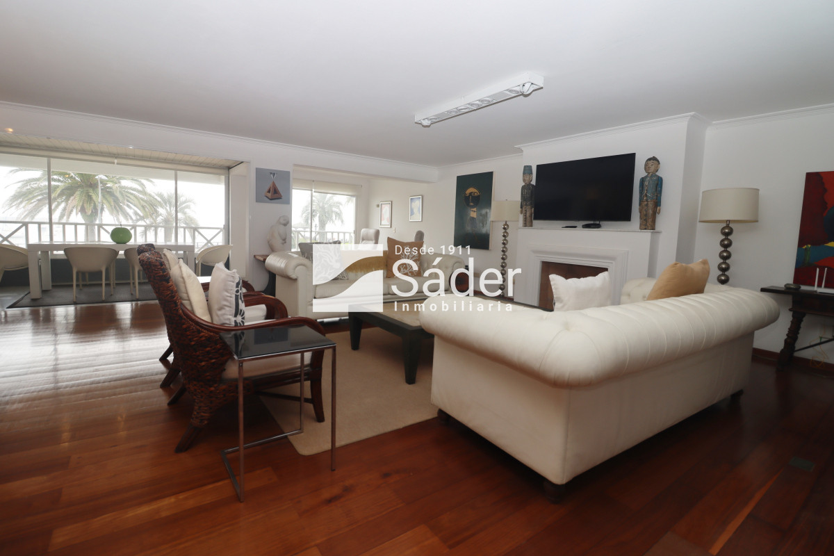 Apartamento ID.4396 - Apartamento de gran tamaño frente al Puerto