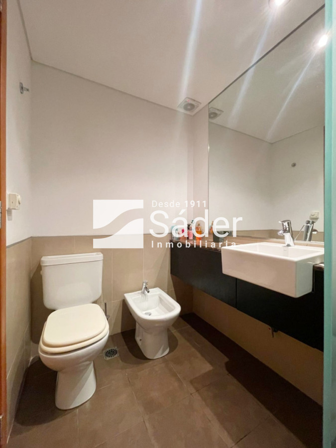 Apartamento ID.4542 - Apartamento en península. 3 dormitorios y parrillero