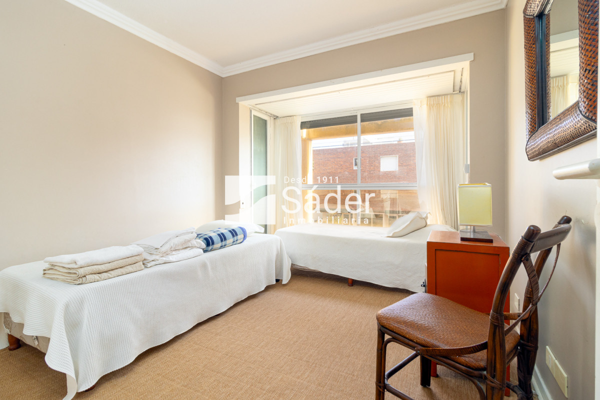 Apartamento ID.3247 - Apartamento en venta y alquiler Peninsula 3 dormitorios