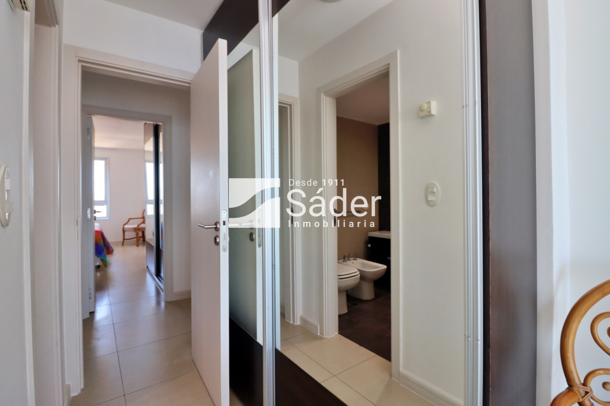 Apartamento ID.2858 - Apartamento en venta Playa Mansa 2 dormitorios