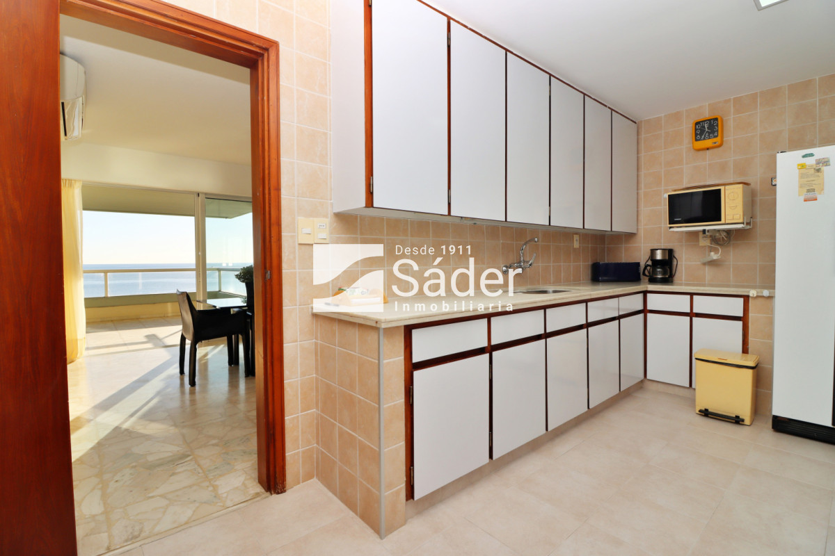 Apartamento ID.4555 - Apto en Alq. 4 dormitorios en Pda. 19 de la Mansa 