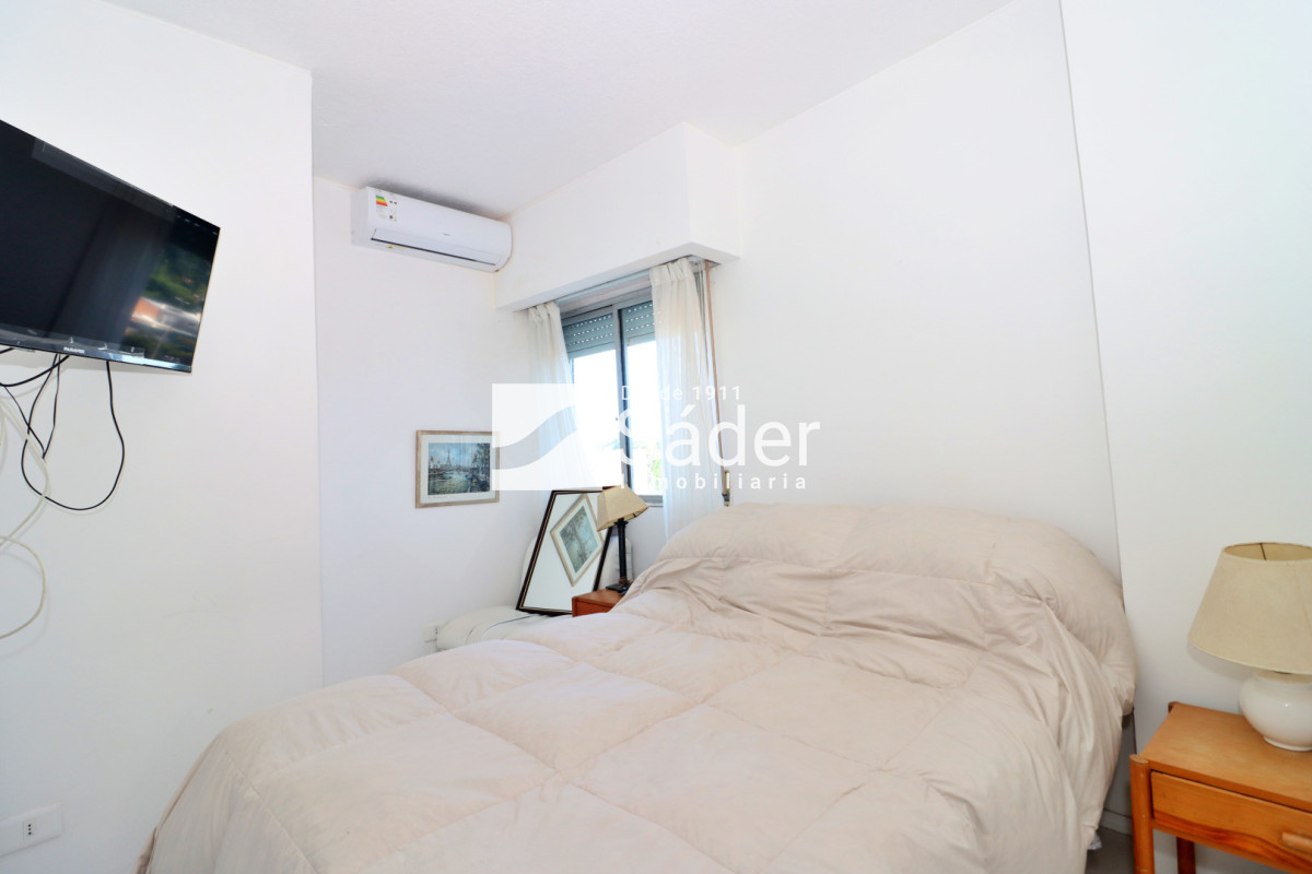 Apartamento ID.4596 - Apto en zona Cantegrill. 2 dormitorios y servicio