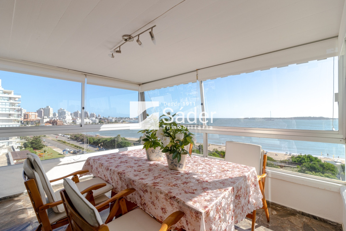 Apartamento ID.724 - Apartamento en venta Playa Mansa 3 dormitorios