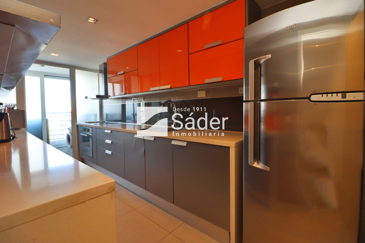 Apartamento ID.4549 - Alquiler de apto 3 dormitorios en suite a Metros de la Mansa, Pda. 3.