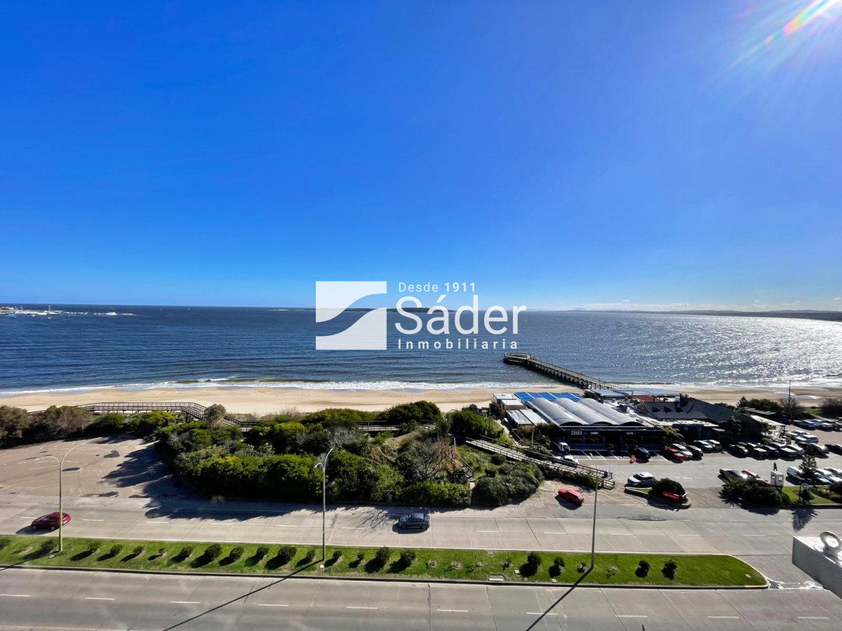 Apartamento ID.4276 - Apto. 3 dorm. con vista al mar. (Playa mansa, pda. 3)