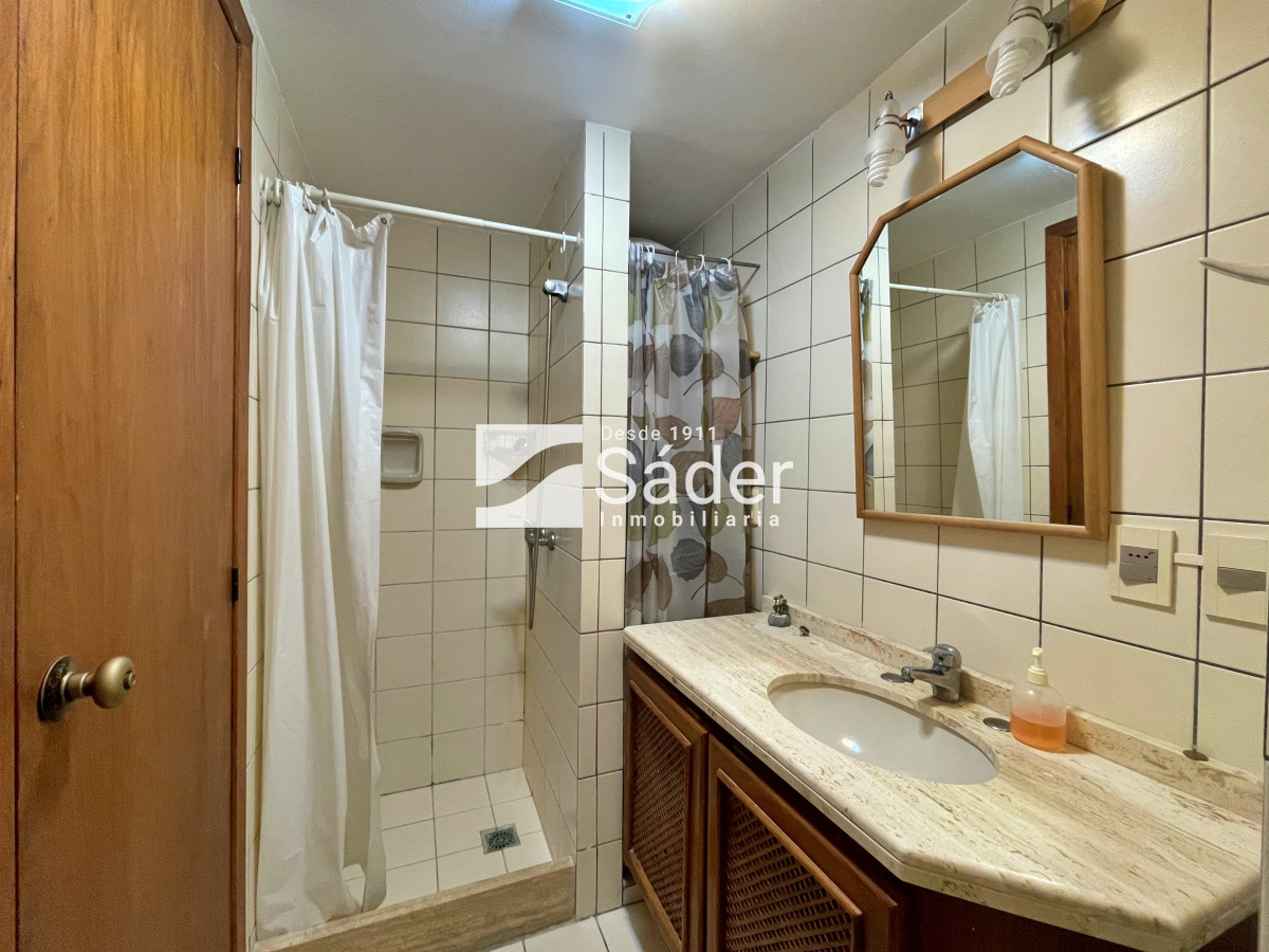 Apartamento ID.4307 - Apto. en alquiler de 2 dorm, en la Mansa 
