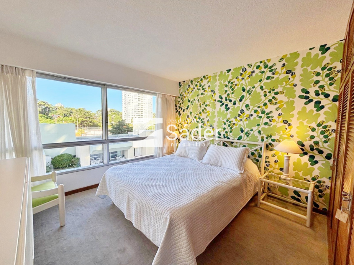 Apartamento ID.4554 - Apto 3 dorm. Playa mansa. 