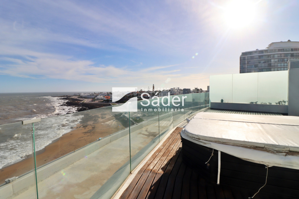 Apartamento ID.4476 - Penthouse en Alq. Frente al Mar, 1era Quincena de Enero 