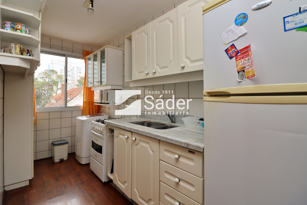 Apartamento ID.4307 - Apto. en alquiler de 2 dorm, en la Mansa 