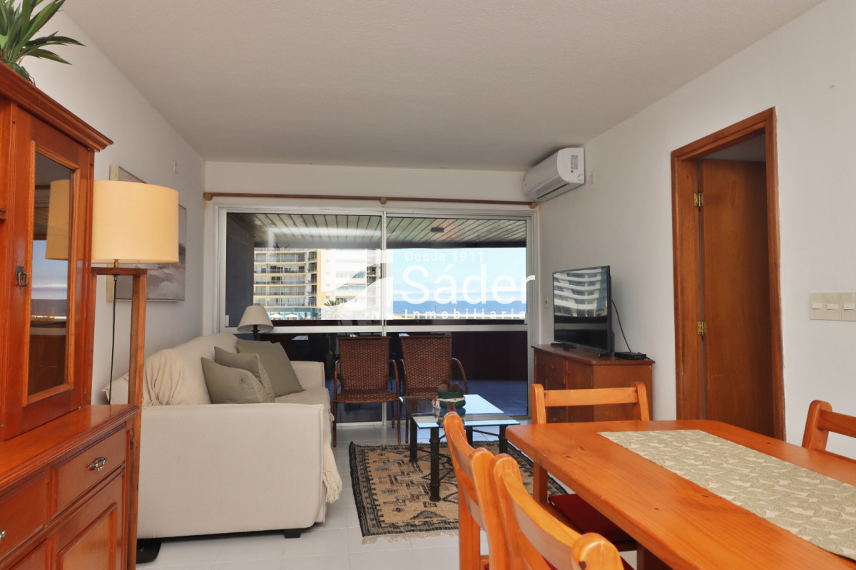 Apartamento ID.4601 - Apartamento en alquiler 2 dormitorios en suite y toilettes
