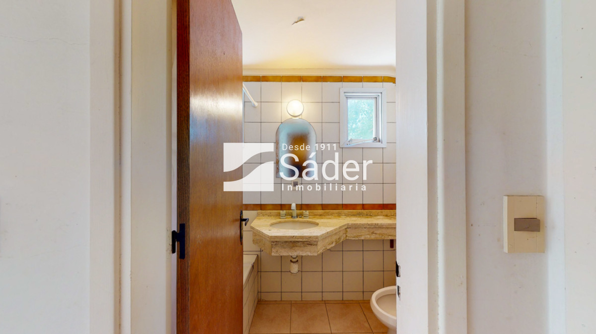 Apartamento ID.330 - Apartamento en venta Playa Mansa 3 dormitorios