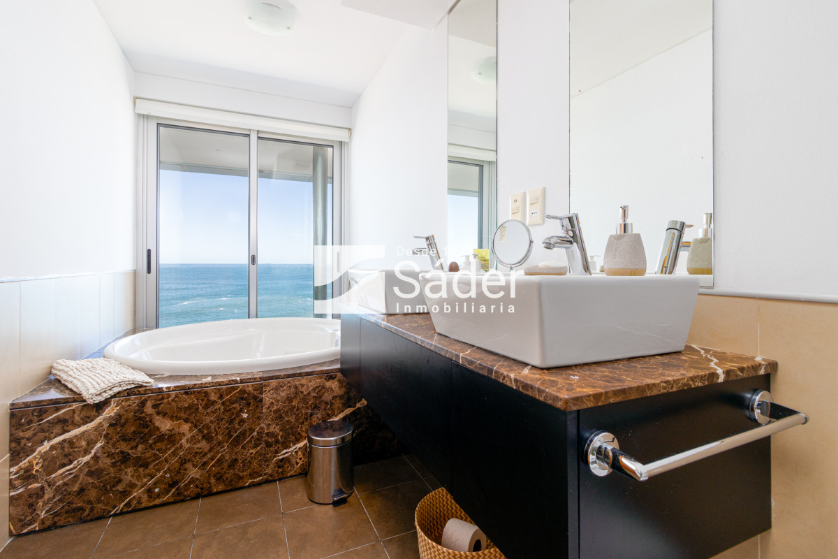 Apartamento ID.3192 - Apartamento en venta Peninsula 4 dormitorios