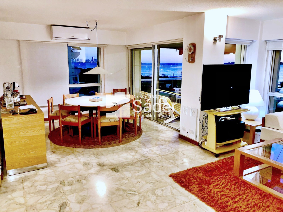 Apartamento ID.4554 - Apto 3 dorm. Playa mansa. 