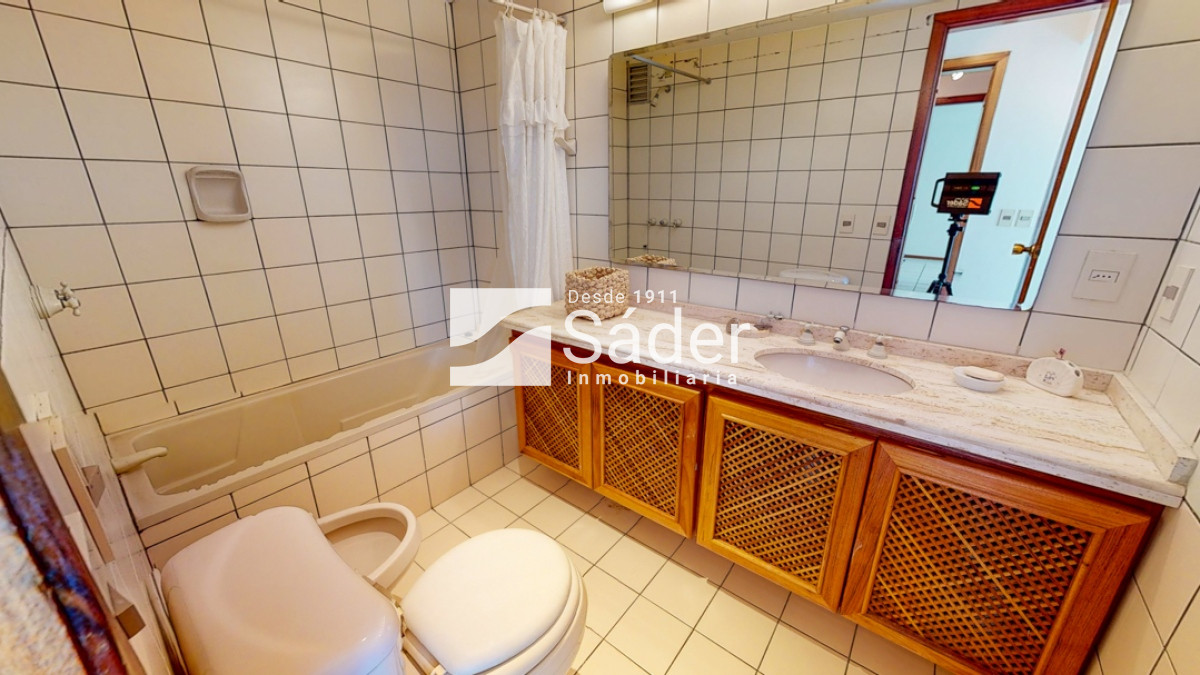 Apartamento ID.2750 - Apartamento en venta Playa Mansa 2 dormitorios