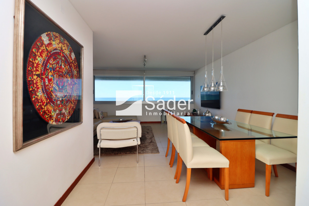 Apartamento ID.4542 - Apartamento en península. 3 dormitorios y parrillero