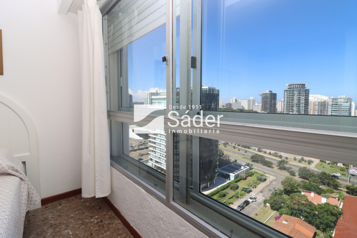Apartamento ID.4602 - Frente al mar en pda. 3 de playa mansa 