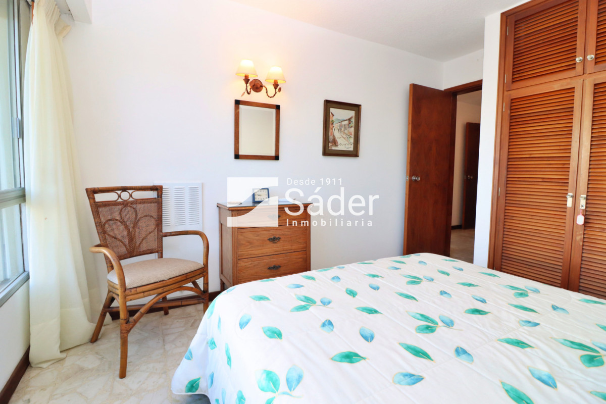 Apartamento ID.4555 - Apto en Alq. 4 dormitorios en Pda. 19 de la Mansa 